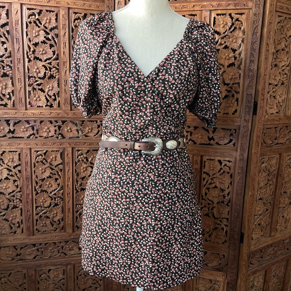 Reset By Jane Dresses & Skirts - RESET Floral Ditsy Puff-Sleeve Mini Dress